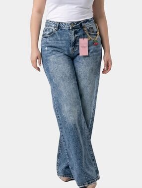 Juicy Couture Light/Medium Wash Mid-Rise Wide Leg Jeans Size 9/29